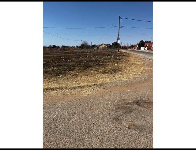 LAND FOR SALE IN MMABATHO 15